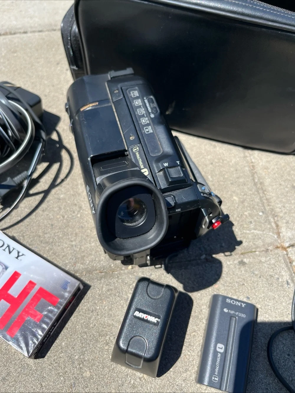 Sony Black Handycam Video8 XR 180x Digital Zoom Camcorder READ